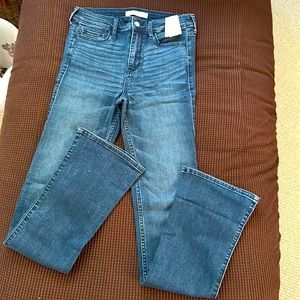 NWT A&F high rise boot jeans.  Size 4R